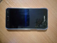 Samsung Galaxy J3. �����