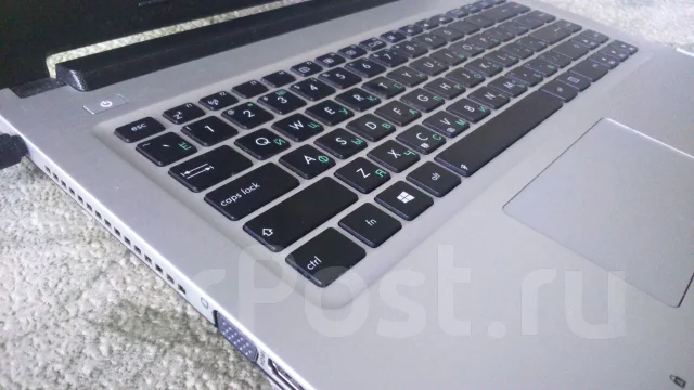 Asus K46CM. 14", 1 800����, ��� 8 ��, ���� 820���, WiFi: 1, Bluetooth: 1, ����������� �� 1��. ����