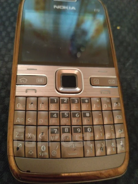 Nokia E72. �/� ����