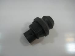 Выключатель концевой. Volkswagen Caddy Volkswagen Polo, 6K2, 6K5, 6V2 Двигатели: 1F, 1Y, 1Z, AEE, AEX, AEY, AHB, AHL, AHU, AKK, AKV, AKW, ALE, ALH, AL...
