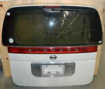 Спойлер на заднее стекло. Nissan Elgrand, E51