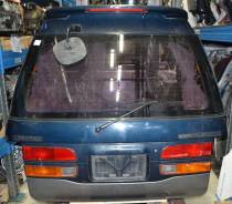 Спойлер на заднее стекло. Toyota Town Ace