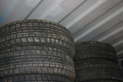 Goodyear UltraGrip Ice Navi Zea. Зимние, износ: 10%, 2 шт