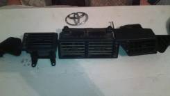 Решетка вентиляционная. Toyota Mark II, GX71 Двигатель 1GEU
