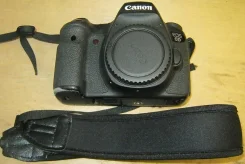 Canon EOS 6D Body. 20 � ����� �� ����
