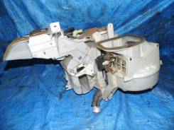 Корпус отопителя. Toyota Hiace Regius Toyota Touring Hiace Toyota Regius, RCH47, KCH40, RCH41, KCH46 Двигатели: 1KZTE, 3RZFE