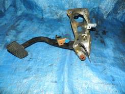 Педаль тормоза. Toyota: Hiace Regius, Touring Hiace, Granvia, Grand Hiace, Regius Двигатели: 5VZFE, 3RZFE, 1KZTE, 1RZE, 5L