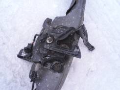 Замок капота. Honda Fit, GE7, GE6, DBA-GE7, DBA-GE6, DBA-GE9, DBA-GE8, GE9, GE8, DBAGE6, DBAGE7, DBAGE8, DBAGE9 Двигатели: L13A, L15A