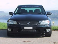 Lexus IS200. GXE10 ����