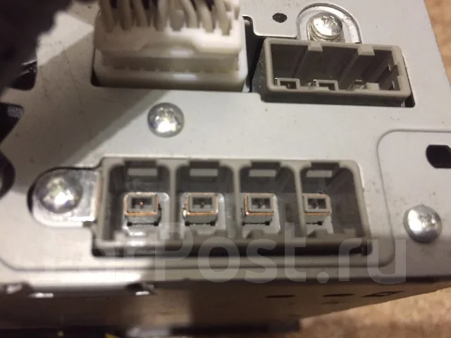 Clarion MC313D-W ����