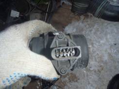 Датчик расхода воздуха. Volkswagen: Touareg, Bora, Phaeton, Transporter, Golf, Beetle, Sharan Двигатели: AXQ, AYH, AZZ, BAA, BAC, BAN, BAR, BHK, BHL...