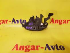 Замок капота. Nissan Crew, YHK30, THK30, HK30, SK30, TSK30, QK30 Nissan Expert, VENW11, VW11, VNW11, VEW11 Nissan Avenir, SW11, W11, PNW11, PW11, RNW1...