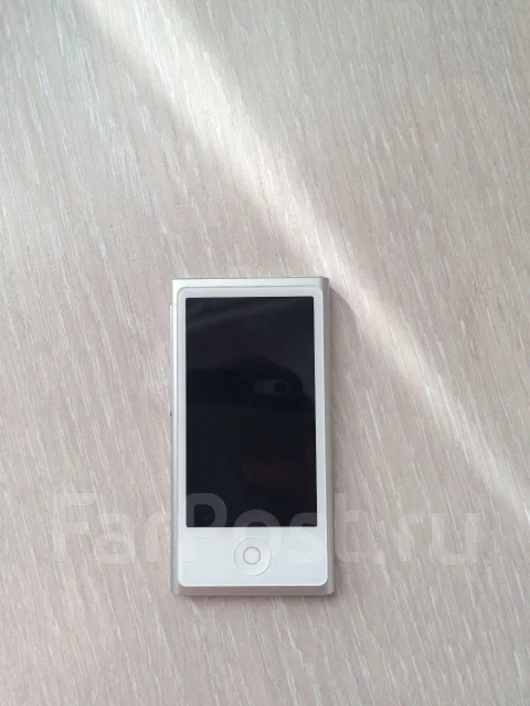 Apple iPod nano 7. ����