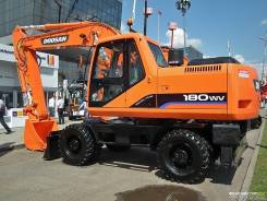Doosan S180 W-V. Колесный экскаватор Doosan S180W-V, 5 785 куб. см., 0,93 куб. м.