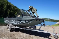 �����-530. 2015 ���, ����� 5,3��., ��������� ������������, 260��.�., ������ ����