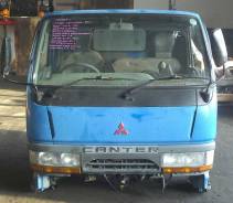 Кабина. Mitsubishi Canter