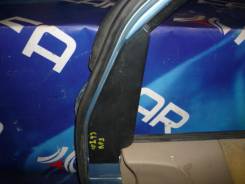 Уголок накладка на дверь Honda Stepwgn, правый передний