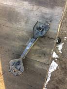 Крепление аккумулятора. Subaru Legacy, BPH, BLE, BP5, BL, BP9, BL5, BP, BL9, BPE Двигатели: EJ20X, EJ20Y, EJ253, EJ255, EZ30D, EJ203, EJ204, EJ30D, EZ...