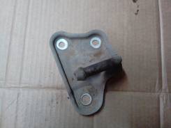 Крепление глушителя. Toyota Cresta, JZX91, JZX90, SX90, JZX93, LX90, GX90 Toyota Mark II, GX90, LX90, JZX90, JZX91, JZX93, SX90 Toyota Chaser, SX90, L...