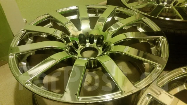 URAS. 8.0/9.0x18", 5x114.3, ET30/30 ����
