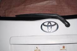 Дворник двери багажника. Toyota ist, NCP60