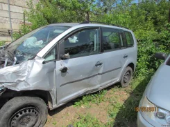 Volkswagen Touran ����