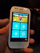 Nokia Lumia 710. �/�