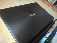 Asus X550L. 15.6", 2,4����, ��� 6 ��, ���� 1 000���, WiFi, Bluetooth, ����������� �� 3��.