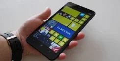 Nokia Lumia 1320. �/�