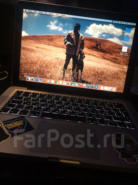Apple MacBook Pro 13. 13", ��� 8 ��, ���� 120���, WiFi: 1, Bluetooth: 1, ����������� �� 5��. ����