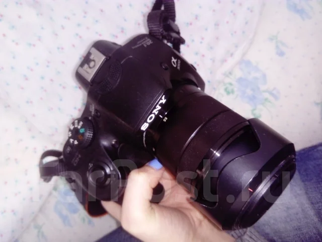 Sony Alpha ILCE-3000 Kit. 20 � ����� ��, ���: 14� � ����� ����