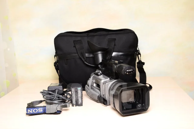Sony DCR-VX2100E. � ���������� ����