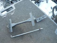 Крепление аккумулятора. Toyota Harrier, SXU15, SXU15W