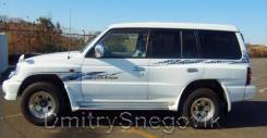 Наклейка. Mitsubishi Pajero
