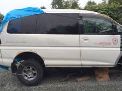 Mitsubishi Delica. PE8W, 4M40