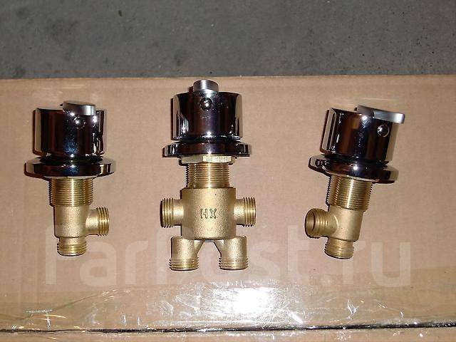 Продаю кран на ванну - Сантехника и водоснабжение во Владивостоке