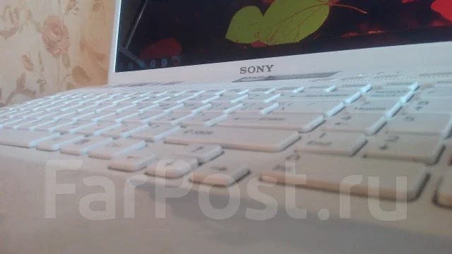 Sony VAIO PCG-71C12V. 15.6", ��� 4 ��, ���� 320���, WiFi: 1, Bluetooth: 1, ����������� �� 4��. ����