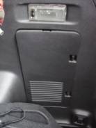 Лючок кармана в багажнике. Nissan Serena, C25, CNC25, NC25, CC25 Двигатель MR20DE