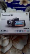 Panasonic HC-V500 ����