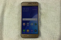 Samsung Galaxy J3. �/� ����
