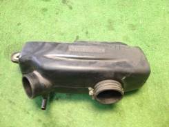 Патрубок воздухозаборника. Subaru Legacy, BD5, BG5 Двигатели: EJ20H, EJ20R