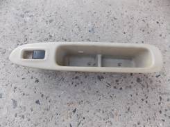Кнопка стеклоподъемника. Toyota Vista, ZZV50