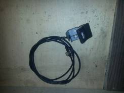 Тросик замка капота. Subaru Legacy, BGA, BGB, BGC, BG5, BD2, BD3, BG3, BG4, BG9, BD4, BG7, BD5, BD9 Двигатели: EJ18E, EJ20R, EJ20E, EJ20H, EJ25D, EJ22...
