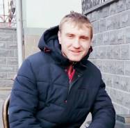 Менеджер-консультант. Незаконченное высшее образование (студент), опыт работы 6 лет