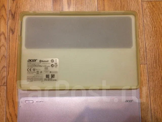 Acer Iconia Tab W700 64Gb ����