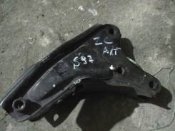 Крепление автомата. Honda Integra, DB6, DC1 Двигатель ZC