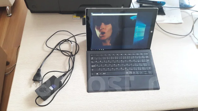Microsoft Surface Pro 3 256Gb ����