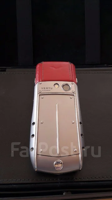 Vertu Ascent. �/� ����