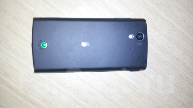 Sony Ericsson Xperia ray. �/� ����