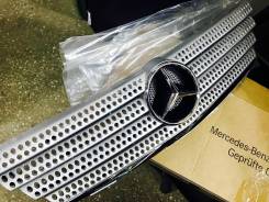 Решетка радиатора. Mercedes-Benz C-Class, W203